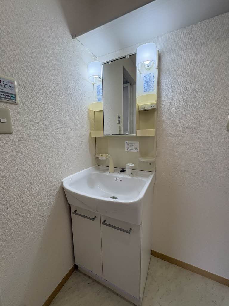 洗面設備　洗面化粧台