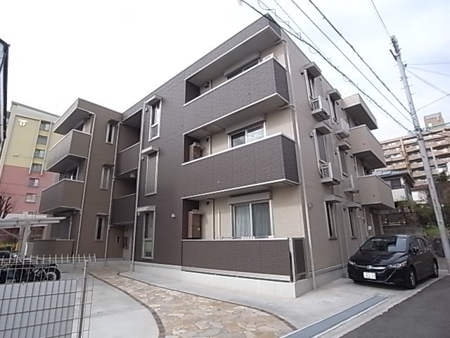 D-room灘北通の外観写真