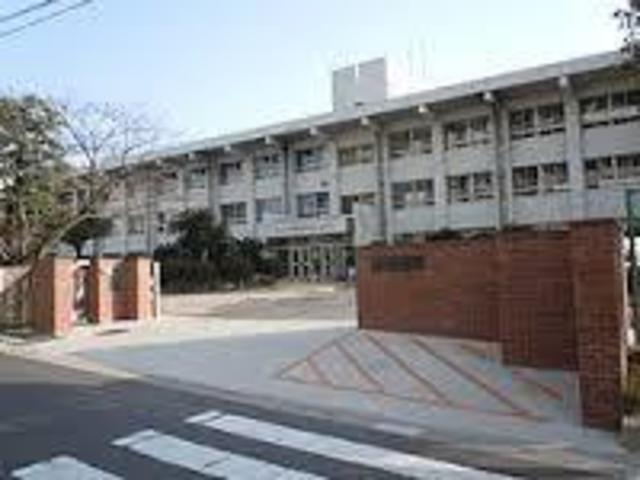 小学校　広島市立五日市東小学校（小学校）まで2003m