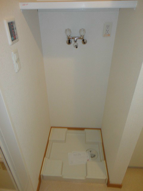 その他設備　洗濯機置き場※写真は　201号室