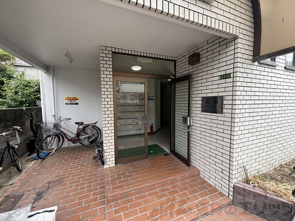 エントランス　エントランス