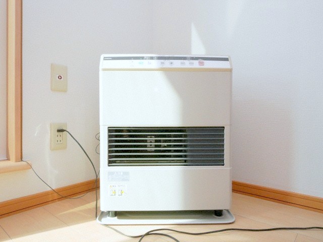 その他設備　経済的で暖かい灯油ストーブ完備しています♪