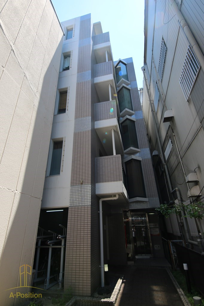 建物外観　Precious J-1