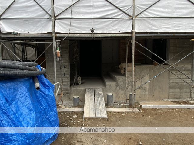 地下鉄南北線 中の島駅 徒歩8分 5階建 築2年の外観写真