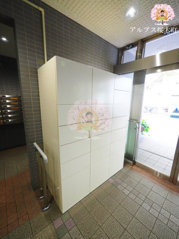 ブルーライン 関内駅 徒歩10分 14階建 築29年の外観写真