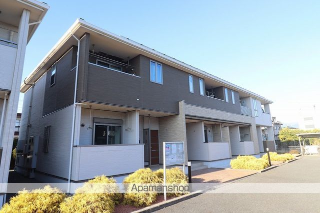 ＪＲ東海道本線 富士駅 バス乗車時間：15分 最寄りバス停で下車 徒歩11分 築13年