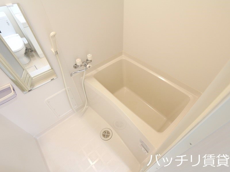 バス・シャワールーム　画像は同型イメージの為、現況を優先いたします。