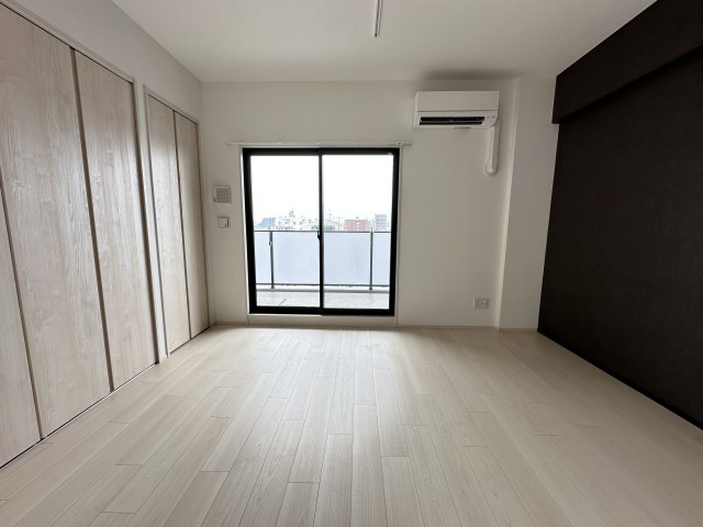 居室・リビング　902号室のお部屋。同型タイプです。