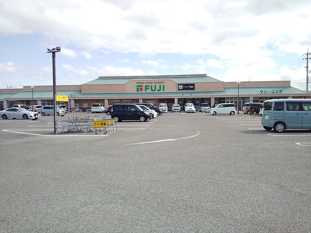 スーパー　フジ　垣生店（スーパー）まで1113m
