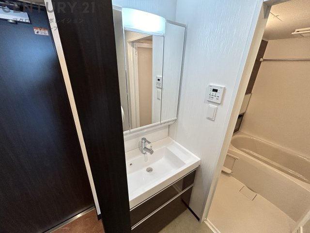 洗面設備　洗髪洗面化粧台付きです♪