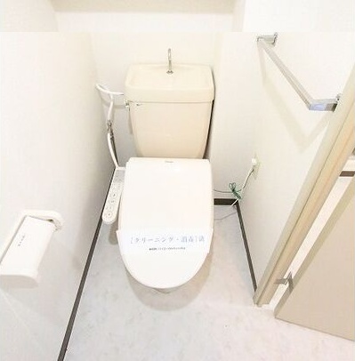 ＪＲ相模線 原当麻駅 徒歩4分 4階建 築34年のトイレ写真
