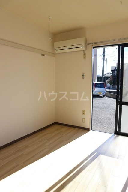 プルーニハイツAの内装写真