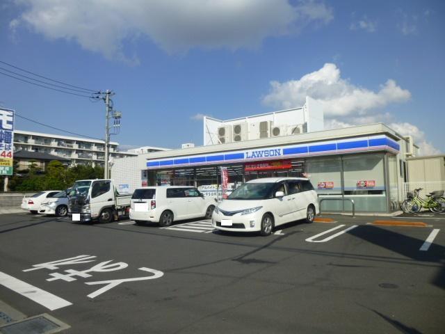 コンビニ　ローソン（コンビニ）まで400m