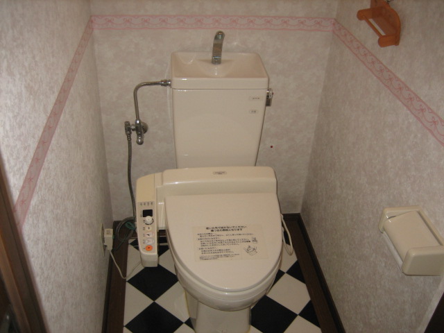 口谷西3丁目賃貸戸建てのトイレ写真