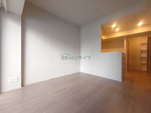フレンシア御徒町の居間写真