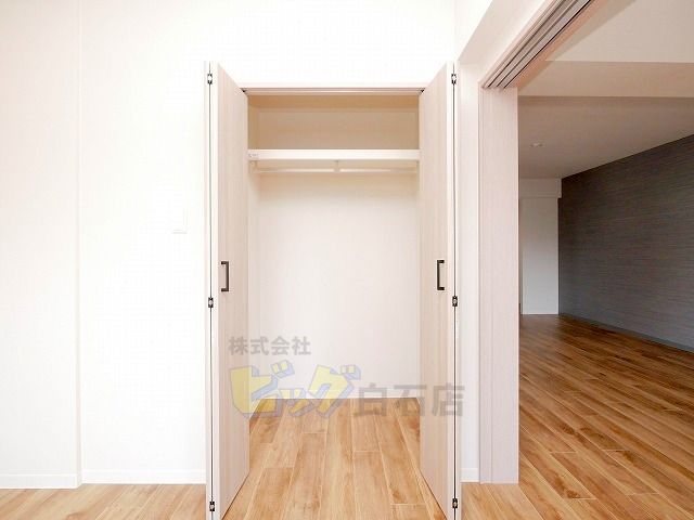 収納　各部屋にクローゼット付きです♪