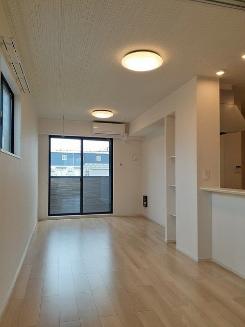ベルメゾンW・Iの居間写真
