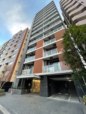 建物外観　RC造地下1階付13階建