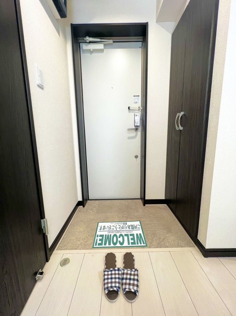 玄関　※201号室参考写真