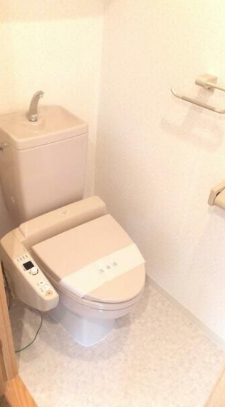ＪＲ京浜東北線 川崎駅 徒歩9分 11階建 築28年のトイレ写真
