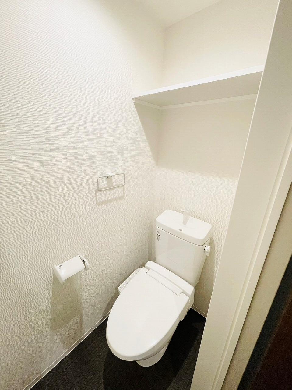 ＪＲ山陽本線 五日市駅 徒歩15分 3階建 築4年のトイレ写真