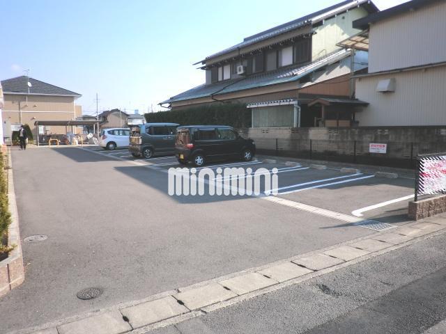 駐車場　駐車場の様子です。