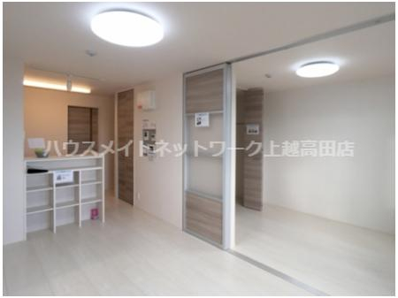 アクシア西本町の居間写真