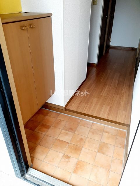 ルミエール Aの玄関写真