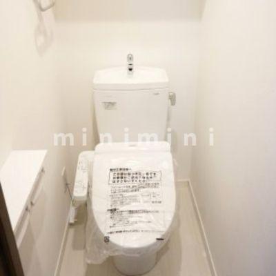 トイレ　※写真は別号室のものですので現状優先とさせていただきます