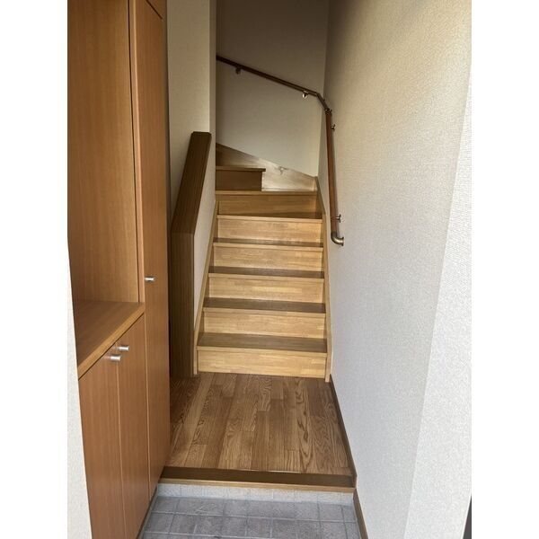 玄関　（イメージ）