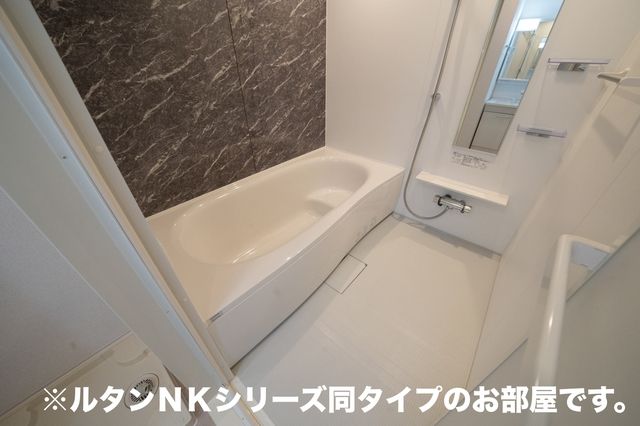 ＪＲ東海道本線 藤枝駅 徒歩23分 2階建 新築の風呂写真