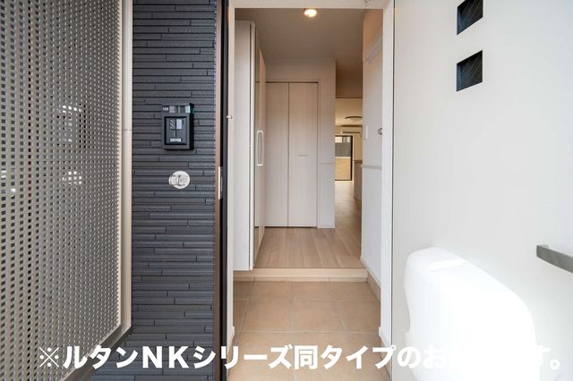 ＪＲ東海道本線 藤枝駅 徒歩23分 2階建 新築の玄関写真