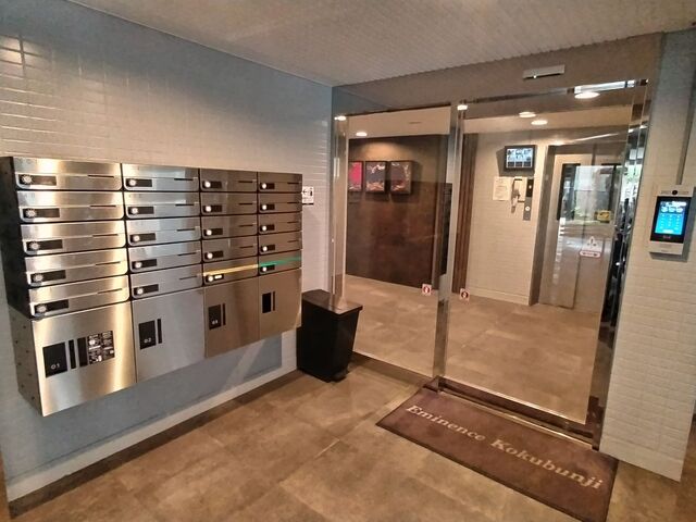 エントランス　★オートロック付きのエントランス★