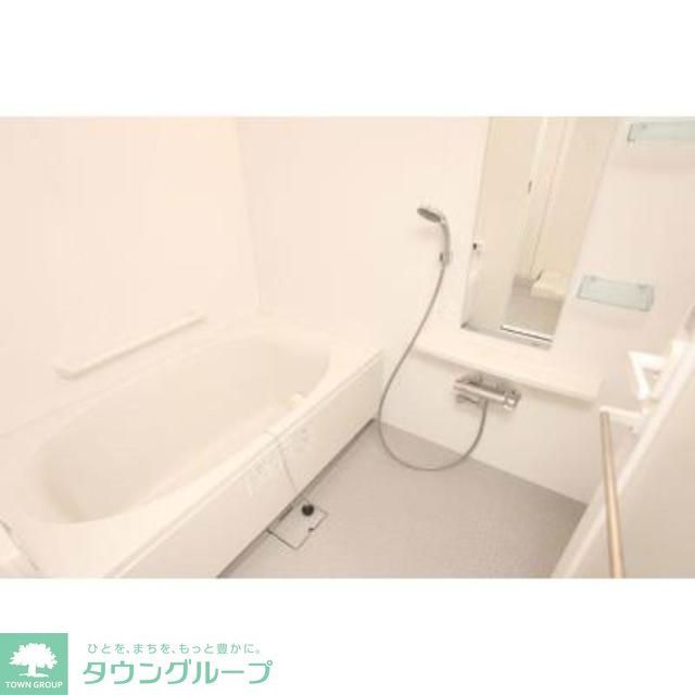 バス・シャワールーム　※写真は同タイプ住戸です。