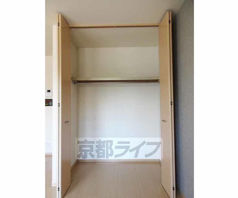 収納　広々としたクローゼットです