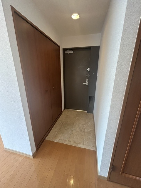 インペリアル南麻布・コート棟の玄関写真