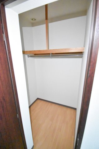 収納　憧れのウォークインクローゼットに住みませんか？