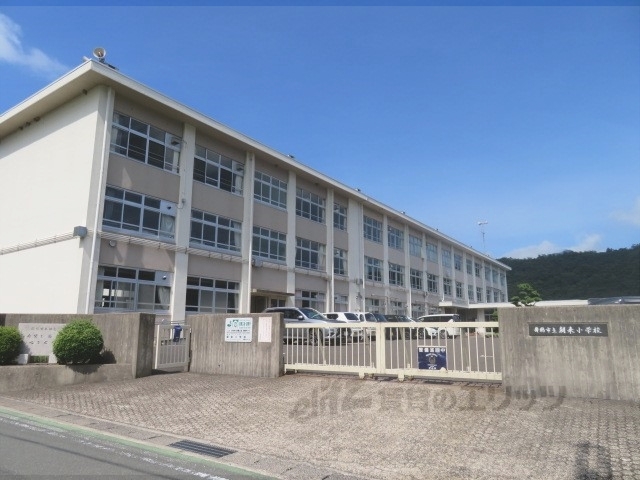 小学校　朝来小学校（小学校）まで5100m