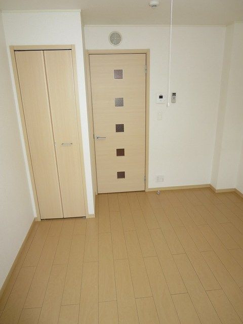 ＪＲ中央線 武蔵境駅 徒歩12分 2階建 築17年の居間写真