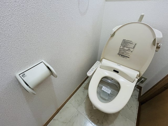 トイレ　トイレもきれいです
