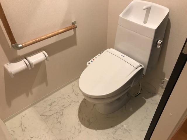 トイレ　トイレ