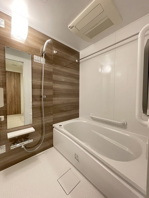 バス・シャワールーム　※写真は同タイプ住戸です。
