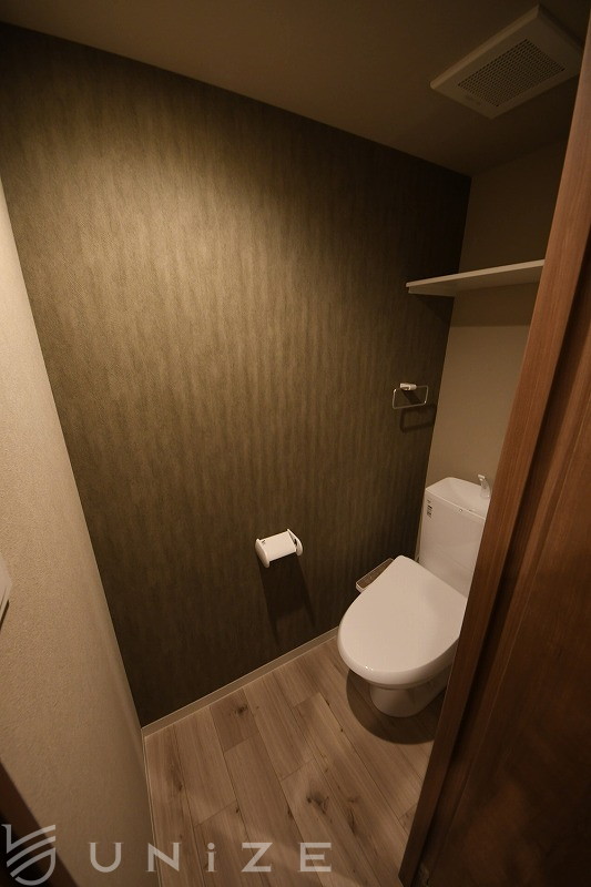 地下鉄南北線 南平岸駅 徒歩8分 5階建 築1年のトイレ写真