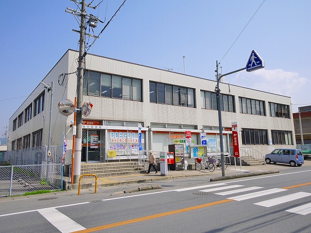 郵便局　桜井郵便局（郵便局）まで394m