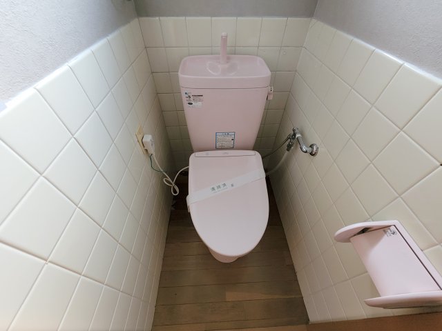 近鉄生駒線 生駒駅 徒歩19分 2階建 築58年のトイレ写真