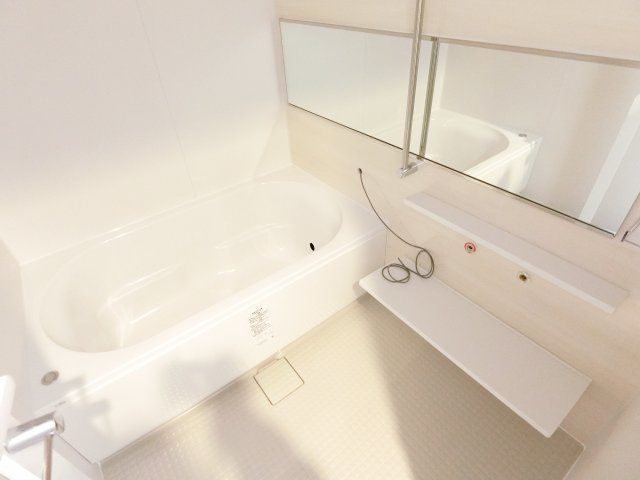 バス・シャワールーム　詳細は、RISUMO江坂本店→06-6155-7137まで♪