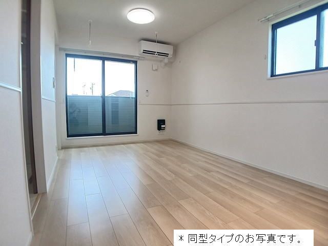 ルミエールの居間写真