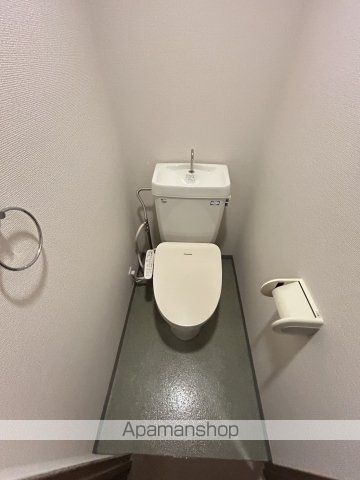 広島電鉄横川線 横川駅 徒歩3分 13階建 築30年のトイレ写真