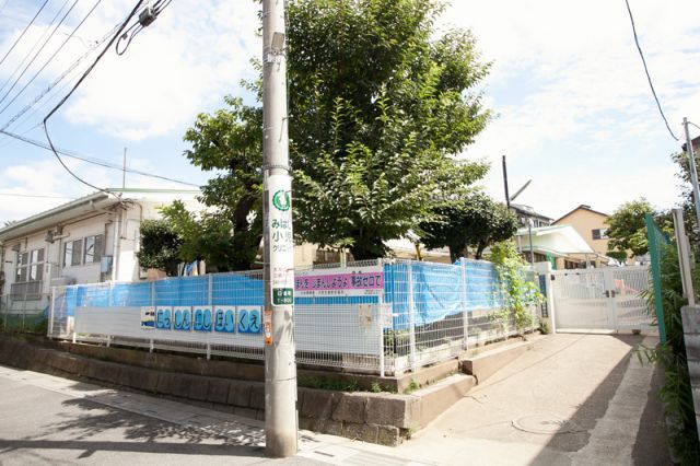 幼稚園・保育園　さいたま市立日進西保育園（幼稚園・保育園）まで248m