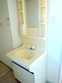洗面設備　※前回入居時の写真